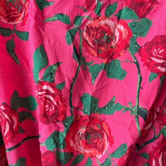 Flying Tomato Size Large Pink Short Sleeve Wrap Blouse with Red Roses - Picture 5 of 5